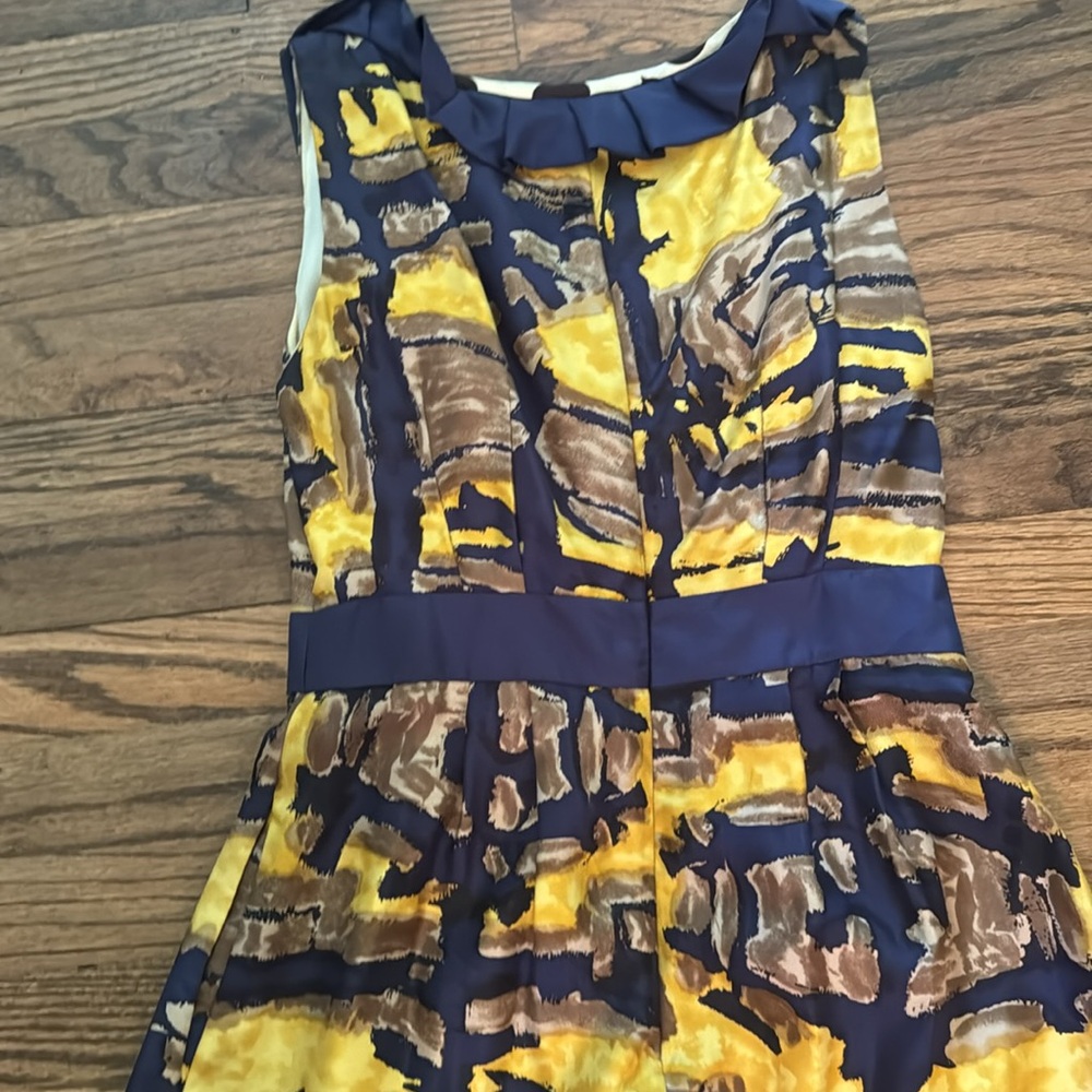 Cute & uniquely patterned Dress! - Picture 8 of 10